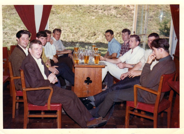 ?? (acc) Peter Haywood(mt) Kev Lehane (sigs) Les Lunt (sigs) Frank Lunt (qms)Sid Farr (mt) Stabber Stobs (REME VM) Jim Baxter (sigs) Pete Cain (REME VM)